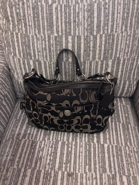 Coach Vintage Chelsea Optic Black and Tan Signature Jacquard Shoulder Bag